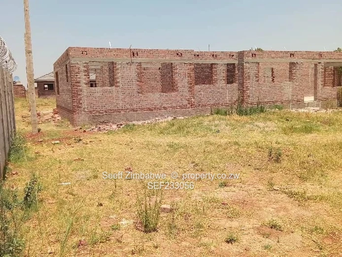 4 Bed Shell House For sale-Glaudina