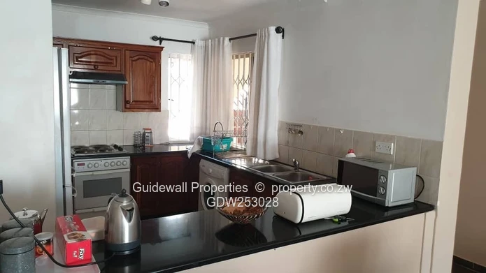 Spacious 3 bed flat for sale 