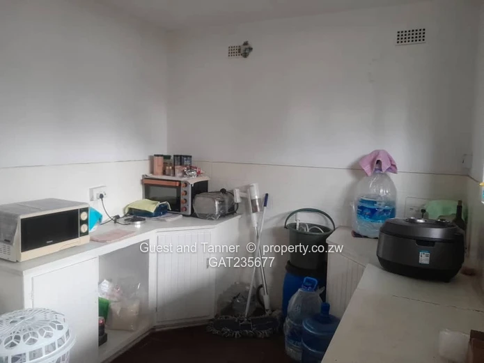 Sandrise – Prime 3-Bedroom Flat in Harare CBD with Title Deeds