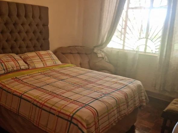 6 Bedroom House