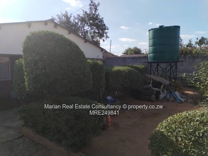 3-Bedroom Home ,Nkulumane 12 FOR SALE