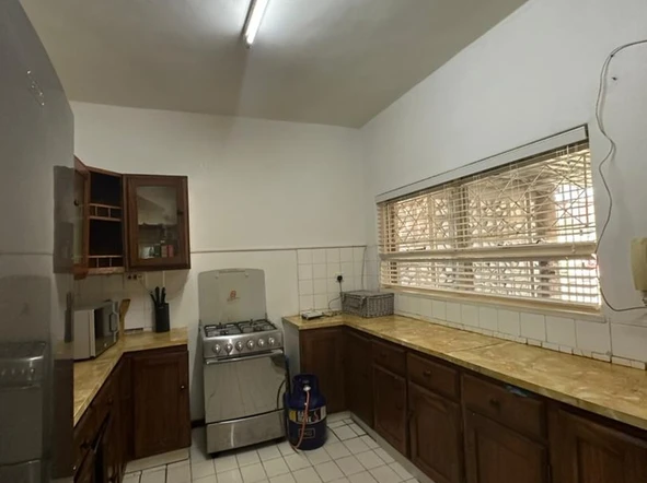 2 Bedroom Flat & Apartment