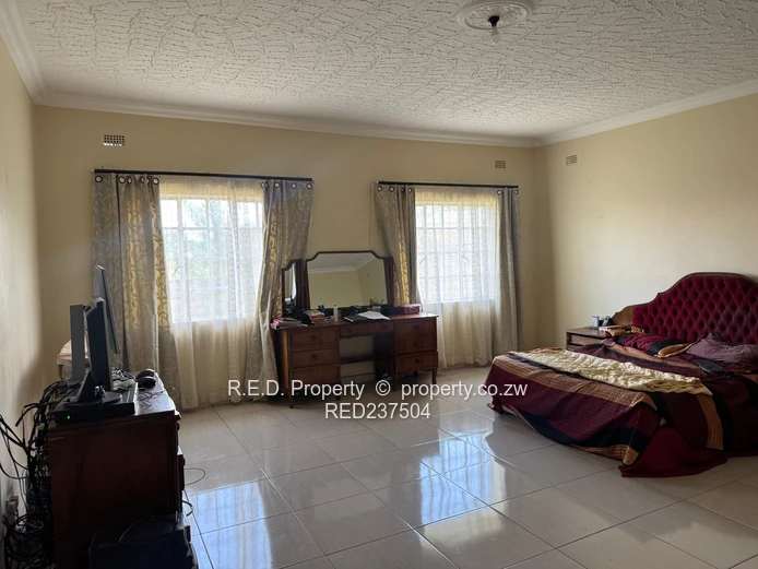 A versatile property offering space, sustainability, and opportunity In  Beuna Vista !