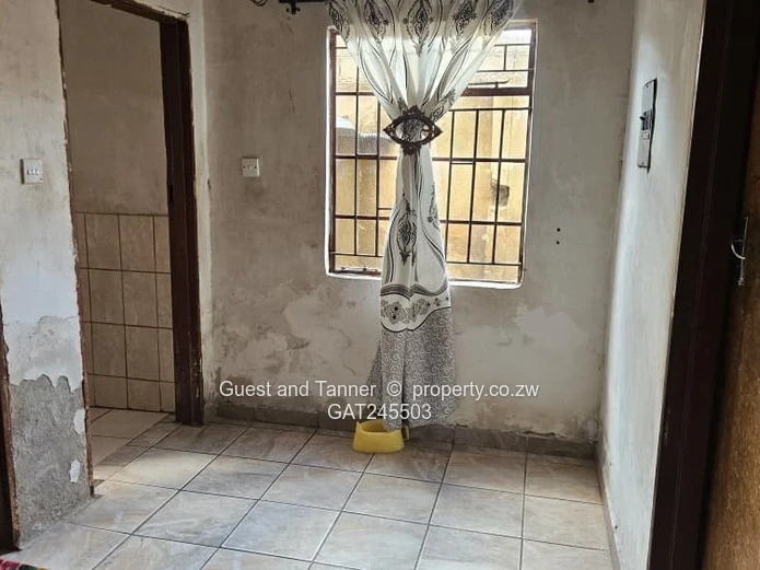 Zengeza 4 Extension - Six Bedroom House for Sale