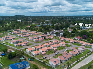 4 Bedroom Flat & Apartment