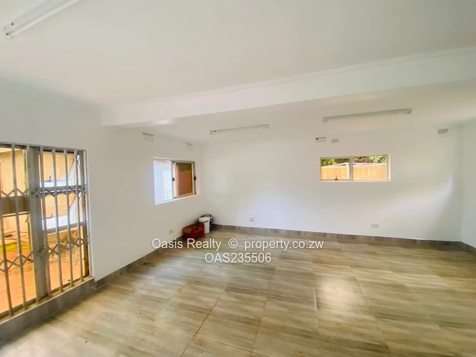 Conviniently located office to rent