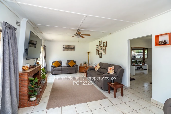 3 properties, each on an acre in Prospect