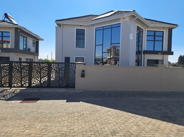 4 Bedroom Townhouse Complex
