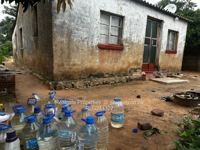 Old Pumula Four Roomed House