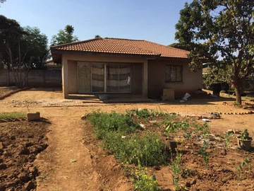 2 Bedroom House