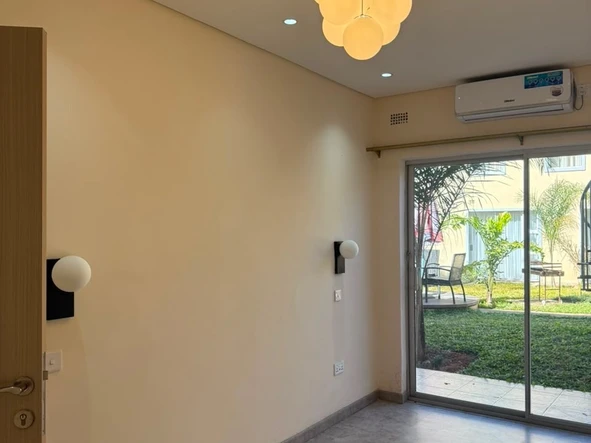 3 Bedroom Flat & Apartment