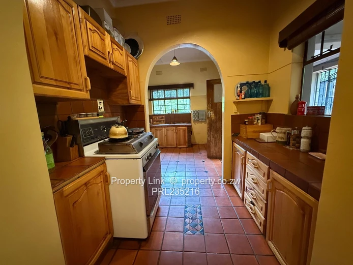 Spacious 5-Bed Family Home For Rent In Avondale