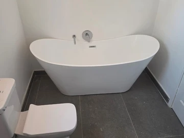 3 Bedroom Flat & Apartment