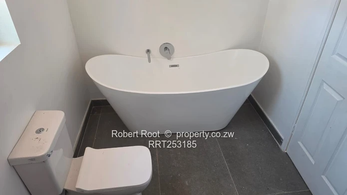 3 bedroomed apartment to rent in Greendale