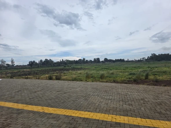 Commercial & Industrial Land