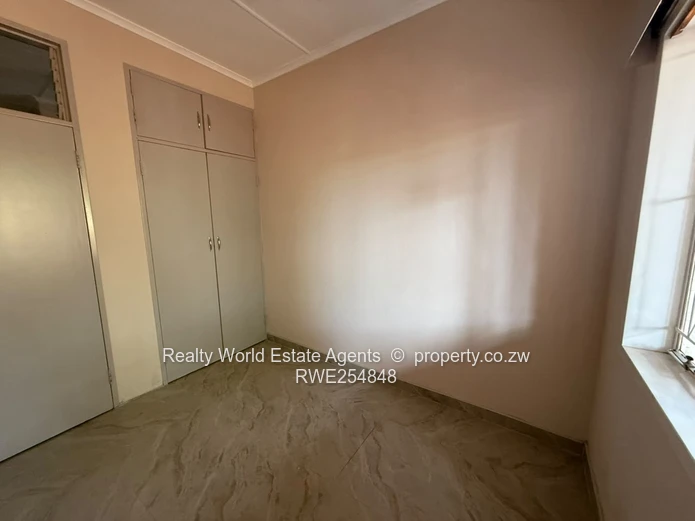 Paddonhurst House to Rent