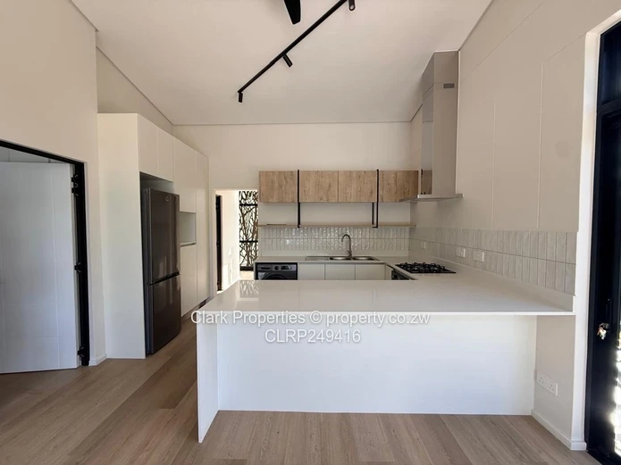 Modern Apartment At Jacaranda Heights