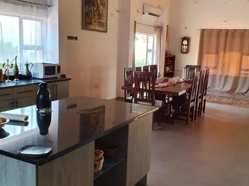 Hotel & Lodge