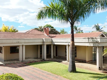 5 Bedroom House