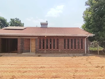 2 Bedroom Garden Flat