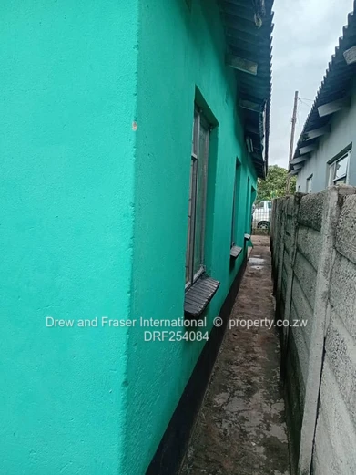 5-Bed Gated Chitungwiza Unit A extension $40k