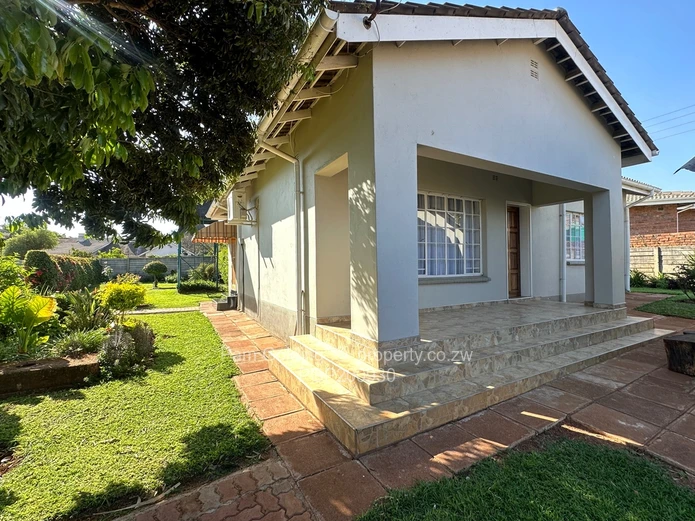 Modern 2 bedroom cottage - Greendale 