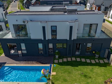 4 Bedroom Townhouse Complex