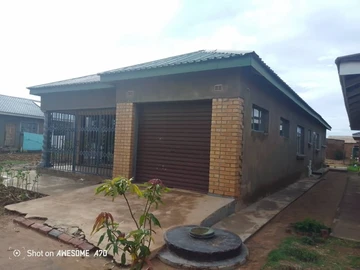 Newly built house in Dzivarasekwa Ext