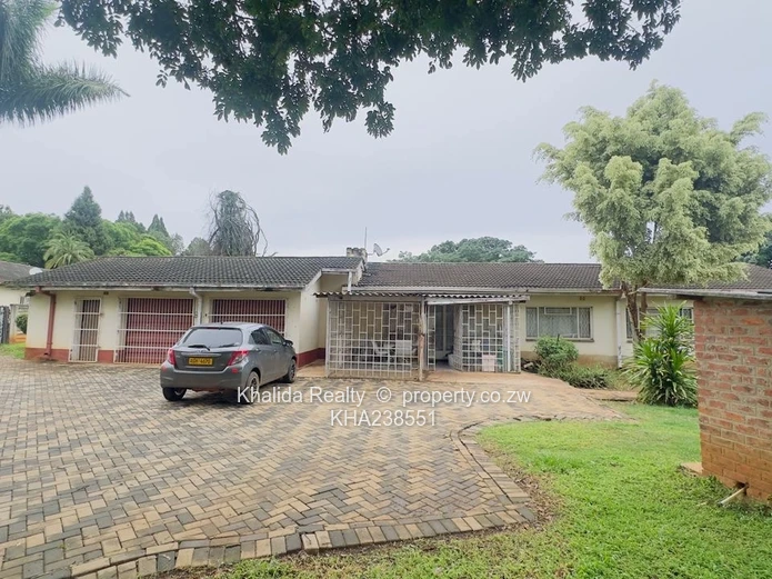 Marlborough Property With 3 Dwellings For Sale ?? Off Marlborough Drive. 