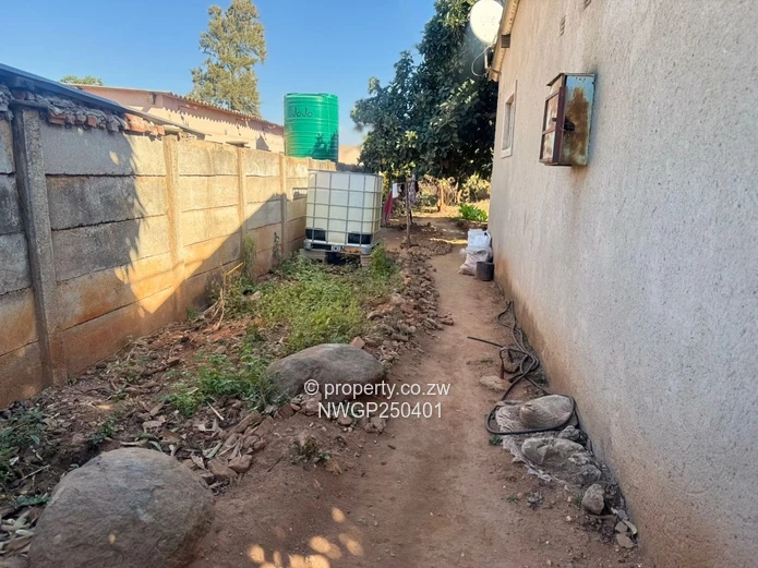 ?? For Sale | 4-Bedroom Family Home In Nketa 8 | $45,000