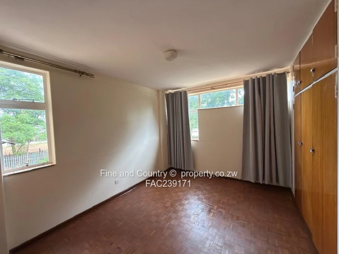 To Let: 3-Bed Flat in Ascot