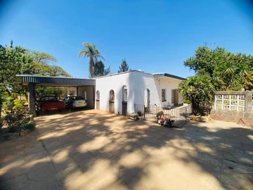 House To Let In 
