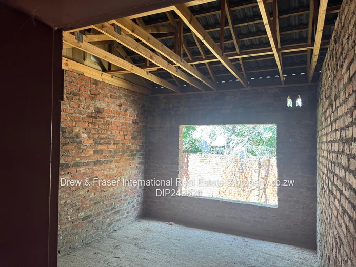 Unfinished 4-Bed House with Deed, Double Garage Zimre Park $75k (Sole Mandate)