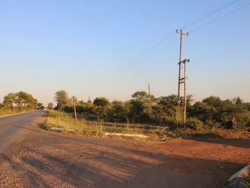 Commercial & Industrial Land