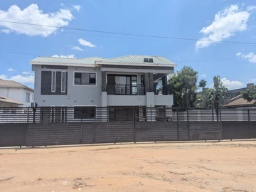 2 Bedroom Garden Flat