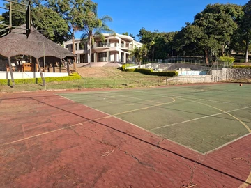 7 Bedroom House