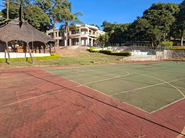 7 Bedroom House