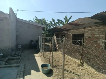 8 Bedroom House