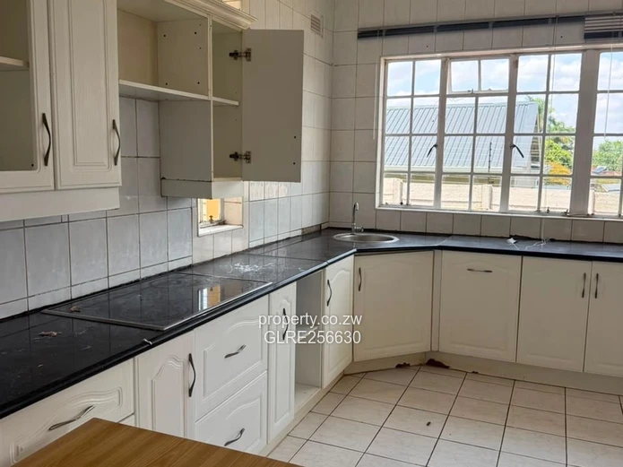 Elegant Double-Storey 5-Bed in Borrowdale, Borehole