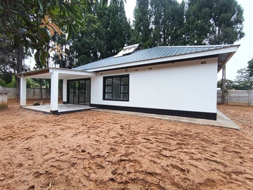 3 Bedroom Garden Flat