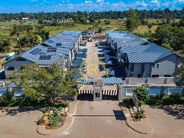 3 Bedroom Flat & Apartment