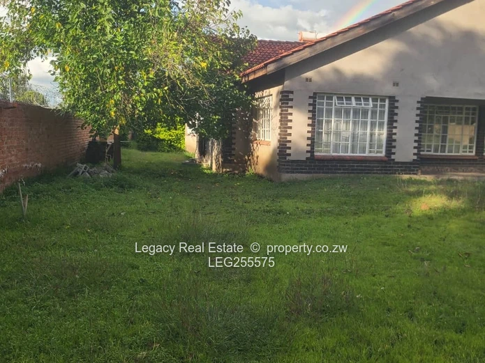 Marlborough 4-Bed Townhouse Complex with Charming Archways & Borehole