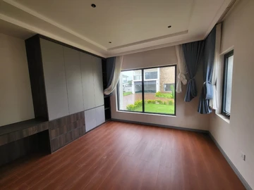 5 Bedroom Townhouse Complex