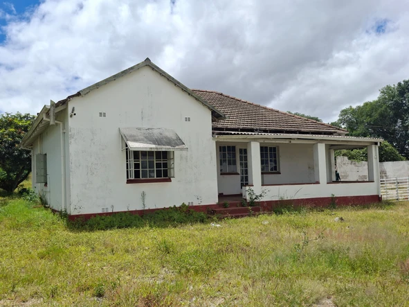 Commercial & Industrial Land