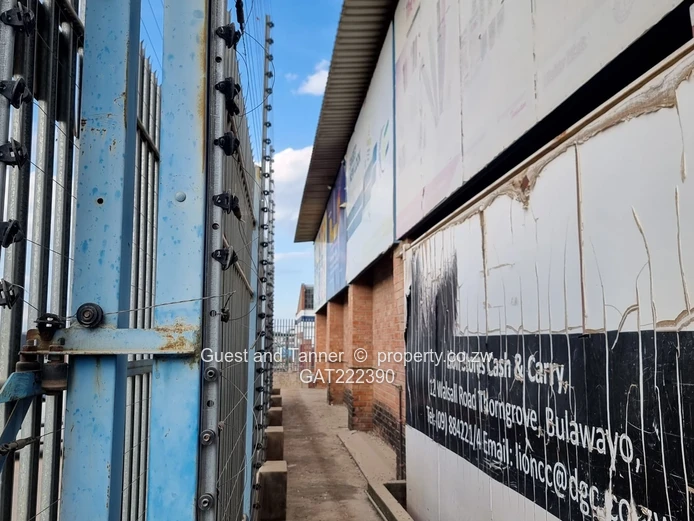  Industrial Property For Sale in Thorngrove, Bulawayo