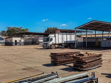 Warehouse & Factory