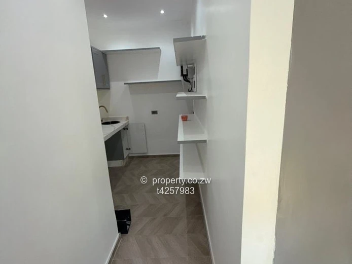 Borrowdale Vinona 3  bedroom apartment to rent