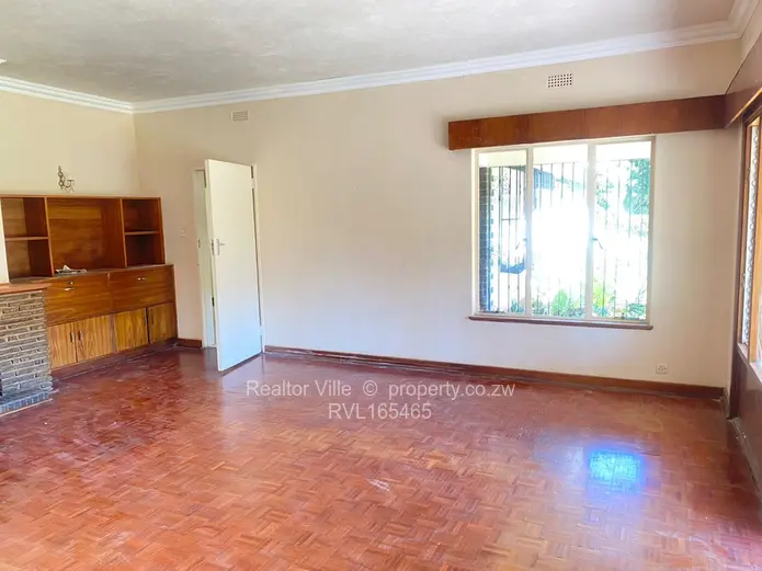 Commercial property to let in Arundel