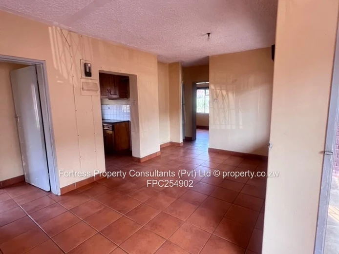 3-Bedroom Flat – Mabelreign, Harare