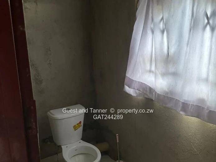 Spacious and well-maintained 5-bedroom home for sale in Mwashuma Park. (Sole Mandate)